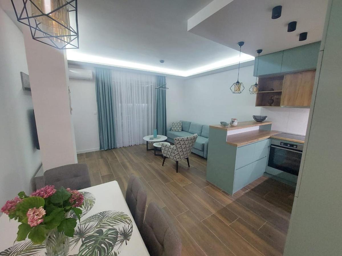 Apartment Sara With Seaview Budva Buitenkant foto